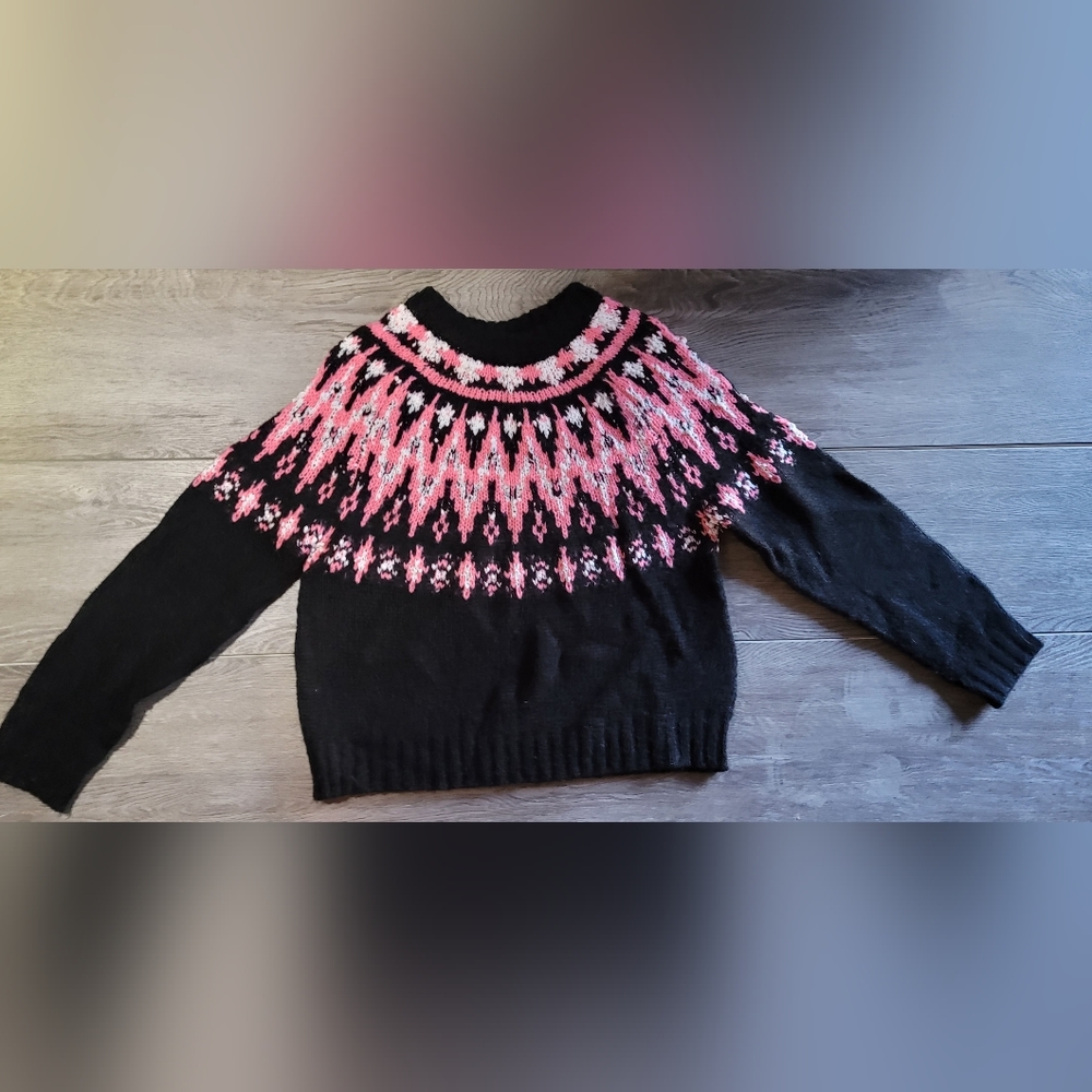 Hooked Up fairisle sweater, size small, black, pink, and white.